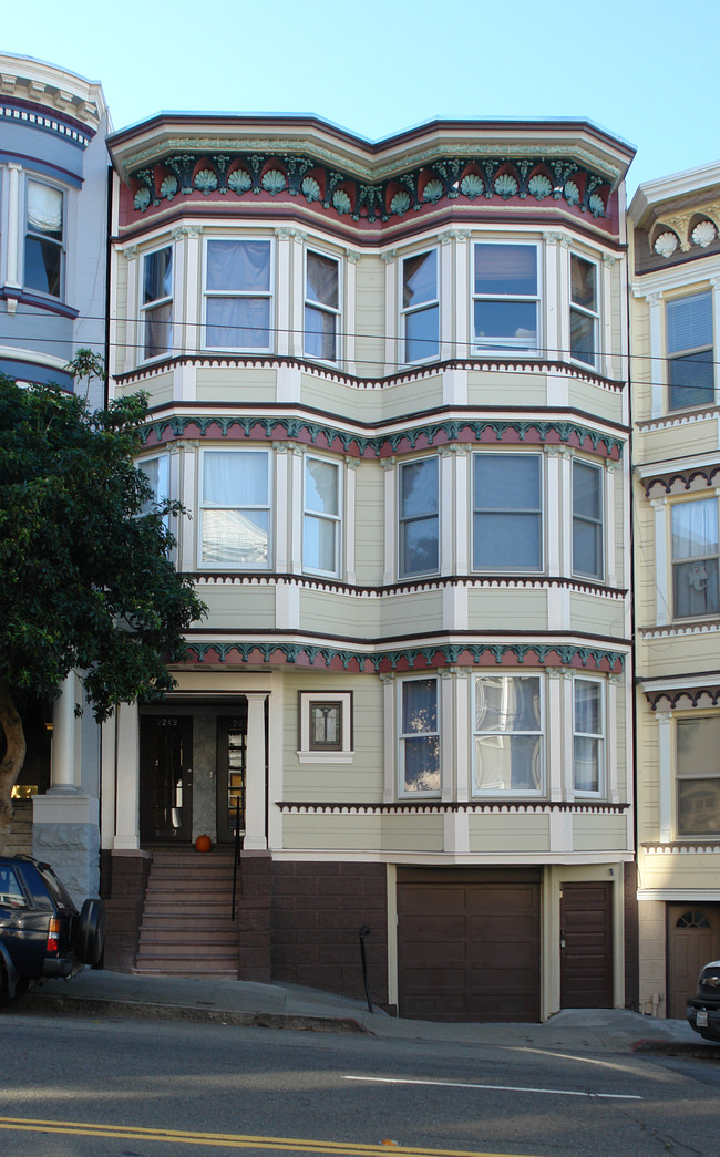 2249 Fulton St in San Francisco, CA - Building Photo - Building Photo