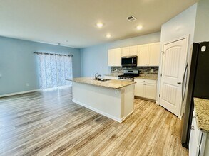 30735 Waterfront Dr in Millsboro, DE - Building Photo - Building Photo