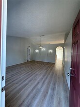12052 Villa Rd in Spring Hill, FL - Building Photo - Building Photo