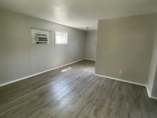 2174 Wisconsin St in Gary, IN - Building Photo - Building Photo