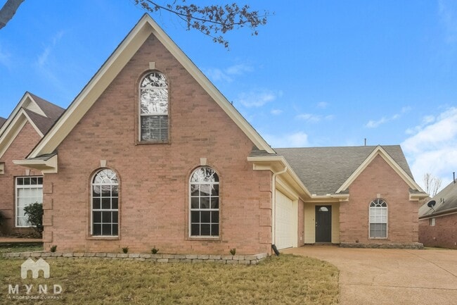 property at 1115 Warwick Pl