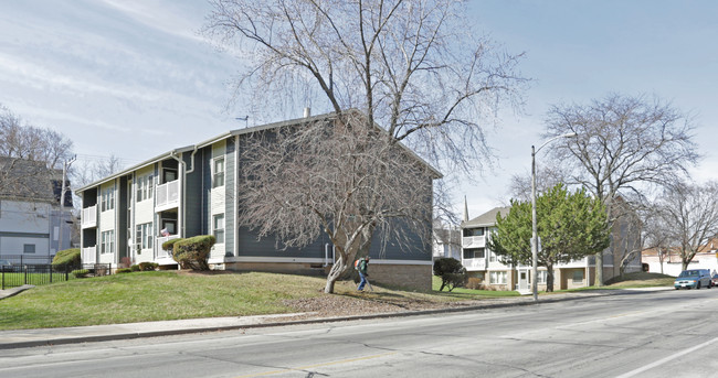 McKinley Gardens Apartments in Milwaukee, WI - Foto de edificio - Building Photo