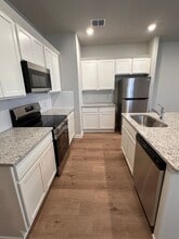 3920 Abbott Pass in Saint Hedwig, TX - Building Photo - Building Photo