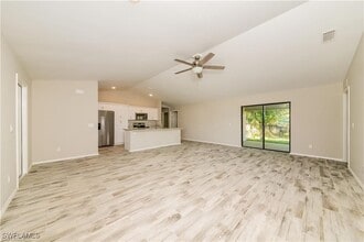 19140 Coconut Rd in Ft. Myers, FL - Foto de edificio - Building Photo