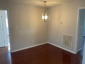 3261 Cave Springs Ave in Bowling Green, KY - Building Photo - Building Photo