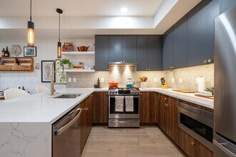 201 New York Ave in Jersey City, NJ - Building Photo - Building Photo