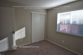 8017 Spengler Dr in Sacramento, CA - Foto de edificio - Building Photo