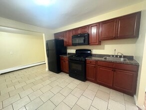 60 Warner St in Hamden, CT - Building Photo - Building Photo