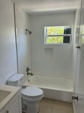 5000 Lake Ave in West Palm Beach, FL - Building Photo - Building Photo