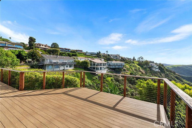 2575 Temple Hills Dr in Laguna Beach, CA - Building Photo - Building Photo