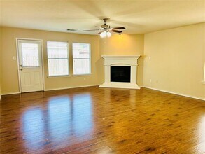 10425 Winding Passage Way in Fort Worth, TX - Building Photo - Building Photo