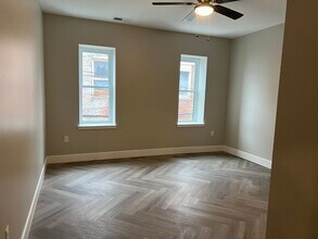 647 Emlin St in Pittsburgh, PA - Building Photo - Building Photo