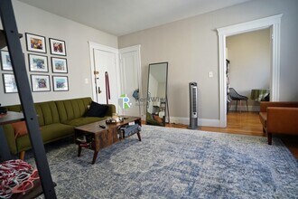 40 Quint Ave in Boston, MA - Building Photo - Building Photo