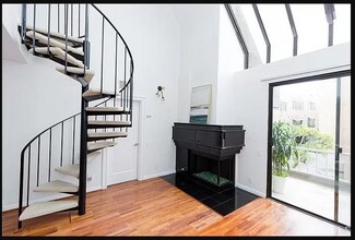 1957 Temple Ave in Signal Hill, CA - Building Photo - Building Photo