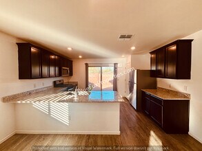 12867 N Peony Dr in Marana, AZ - Building Photo - Building Photo