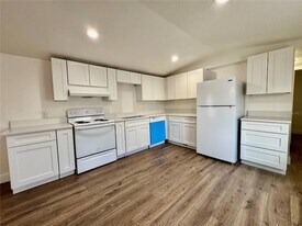 112 Laureti Ln in Lake Wales, FL - Building Photo