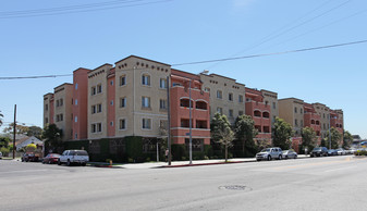 Broadway City Lights Apartments