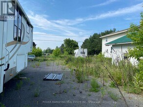4075 Navan Rd in Ottawa, ON - Building Photo - Building Photo