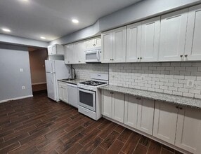 107 S Wolfe St in Baltimore, MD - Building Photo - Building Photo