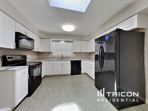 1732 Old Coachman Rd. in Clearwater, FL - Building Photo - Building Photo