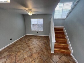 4525 Waterford Way in Oakley, CA - Building Photo - Building Photo