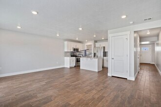 6471 Aspen Ln in South Weber, UT - Building Photo - Building Photo