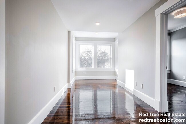 59 Strathmore Rd, Unit 4 in Boston, MA - Building Photo - Building Photo