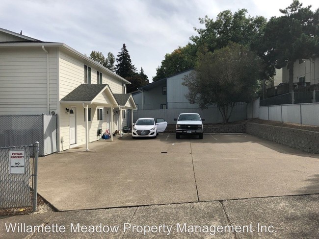 1550 Salishan St SE in Salem, OR - Building Photo - Building Photo