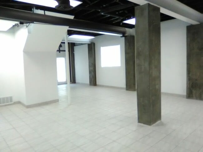 2317 E Missouri Ave in El Paso, TX - Building Photo - Building Photo