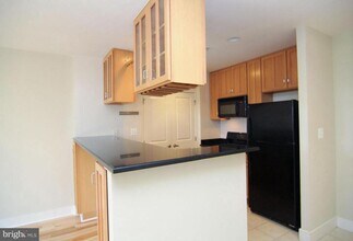 1200 N Hartford St in Arlington, VA - Building Photo - Building Photo