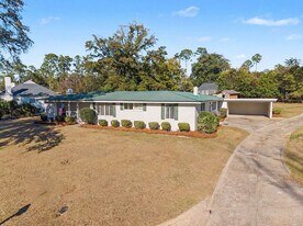 1008 N Van Buren St in Albany, GA - Building Photo