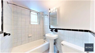 260 W 27th St in New York, NY - Building Photo - Building Photo