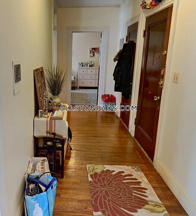 15 Glenville Ave in Boston, MA - Building Photo