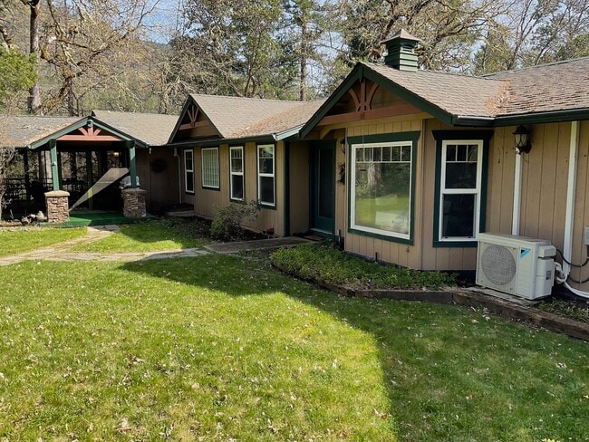 property at 439 Canyon Oak Dr