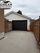 941 Hickory Ave in Sarnia, ON - Building Photo - Building Photo