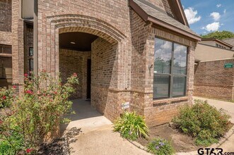 1857 Stonecrest Blvd in Tyler, TX - Building Photo - Building Photo