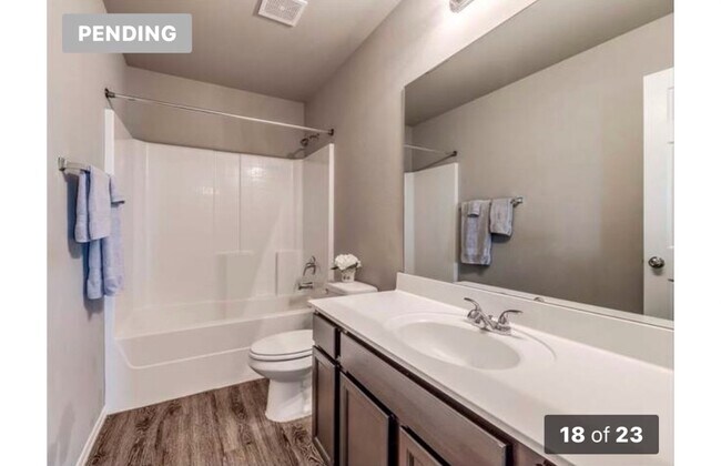 10233 Hidden Village Dr in Oklahoma City, OK - Building Photo - Building Photo