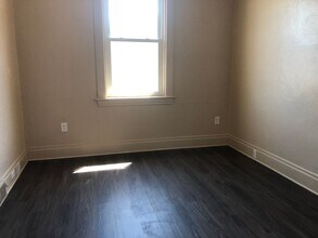 1113 Broadway Ave in Mckees Rocks, PA - Building Photo - Building Photo