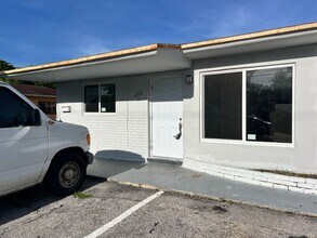 260 SW 8th Ave in Hallandale Beach, FL - Building Photo - Building Photo