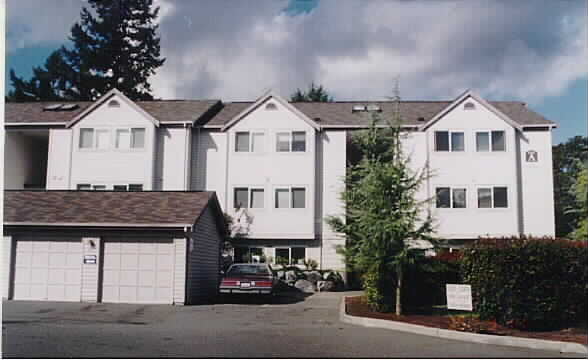 Westwind Apartments in Lakewood, WA - Building Photo - Building Photo