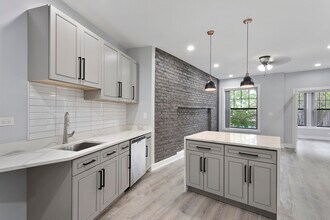 7644 N Eastlake Terrace in Chicago, IL - Building Photo - Building Photo