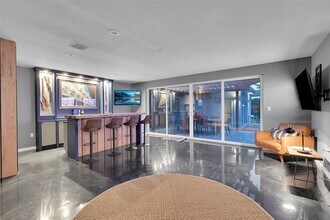 640 NE 17th Way in Fort Lauderdale, FL - Building Photo - Building Photo