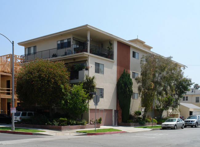 8617 Colgate Ave in Los Angeles, CA - Building Photo - Building Photo