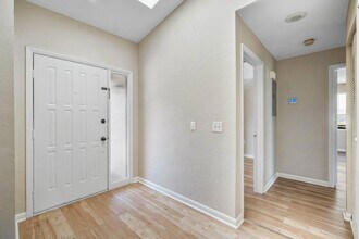 13135 Chadwick Ct, Unit 12 in Wellington, FL - Foto de edificio - Building Photo