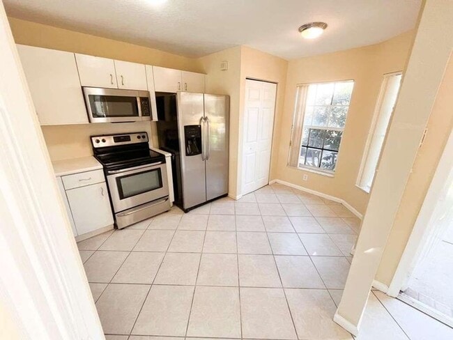 861 Summit Lake Dr in West Palm Beach, FL - Building Photo - Building Photo