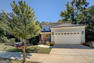 30 Magan Ct in Porterdale, GA - Building Photo