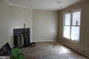 10503 Oronoco Ln in Manassas, VA - Building Photo