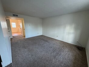 107 Grogan Cir in Paducah, KY - Building Photo - Building Photo