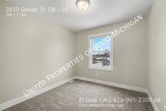 3839 Grand St SW in Grandville, MI - Building Photo - Building Photo