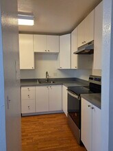 2072 Bluebell Dr in Santa Rosa, CA - Foto de edificio - Building Photo